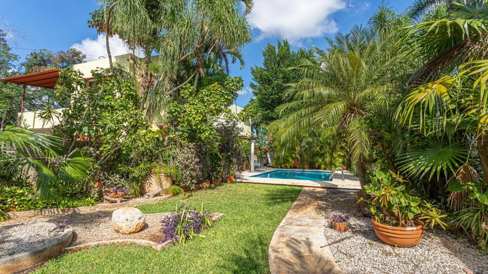 Villa Loch Yucateco Mérida 0*,